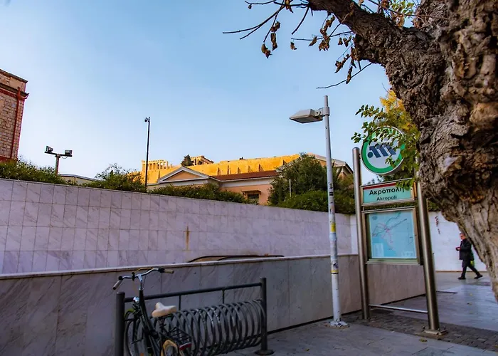Acropolis Museum Residence